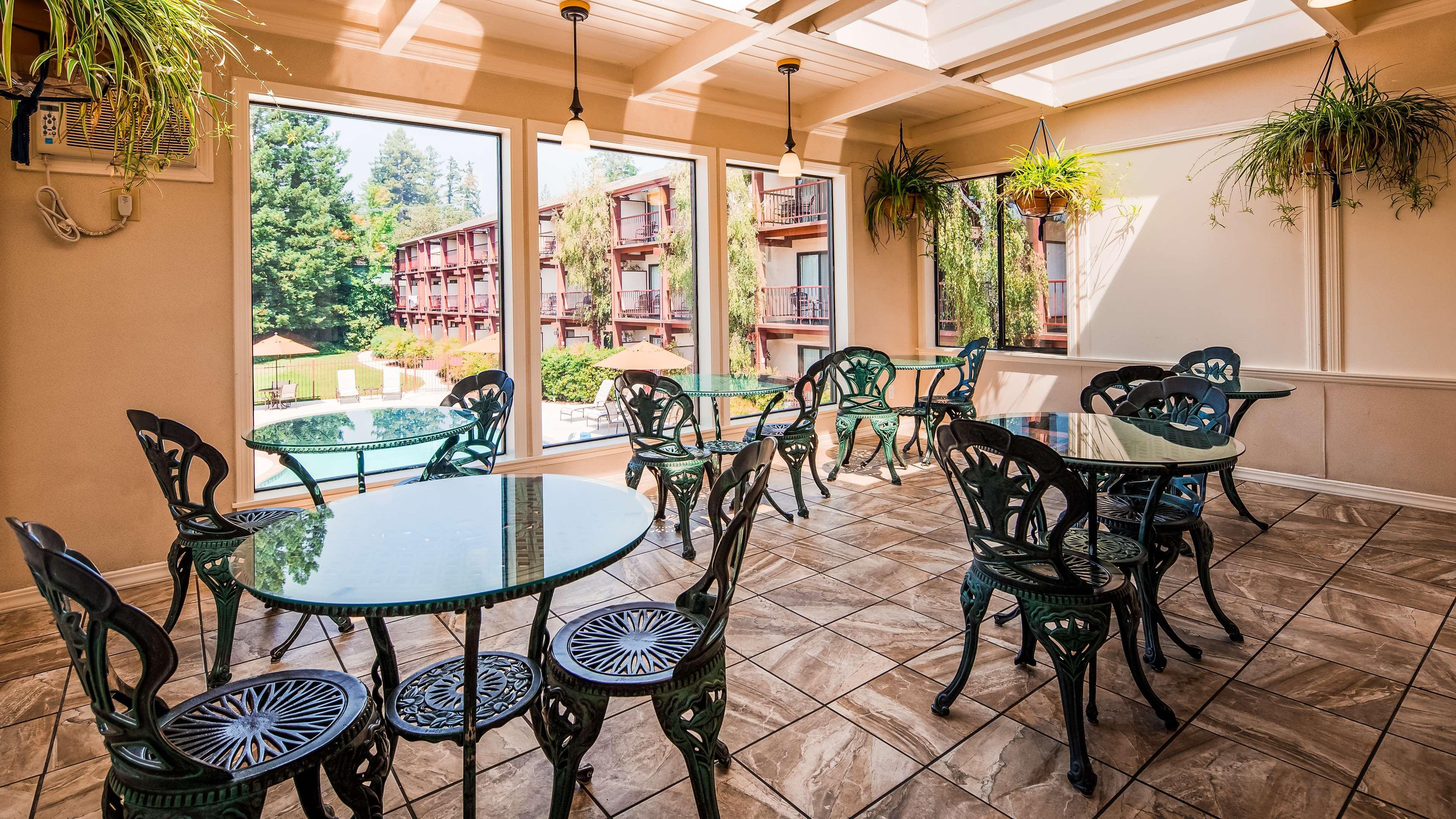 Best Western Plus Humboldt House Inn Garberville Dış mekan fotoğraf